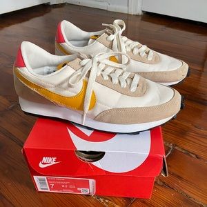 Nike Daybreak Women’s 7